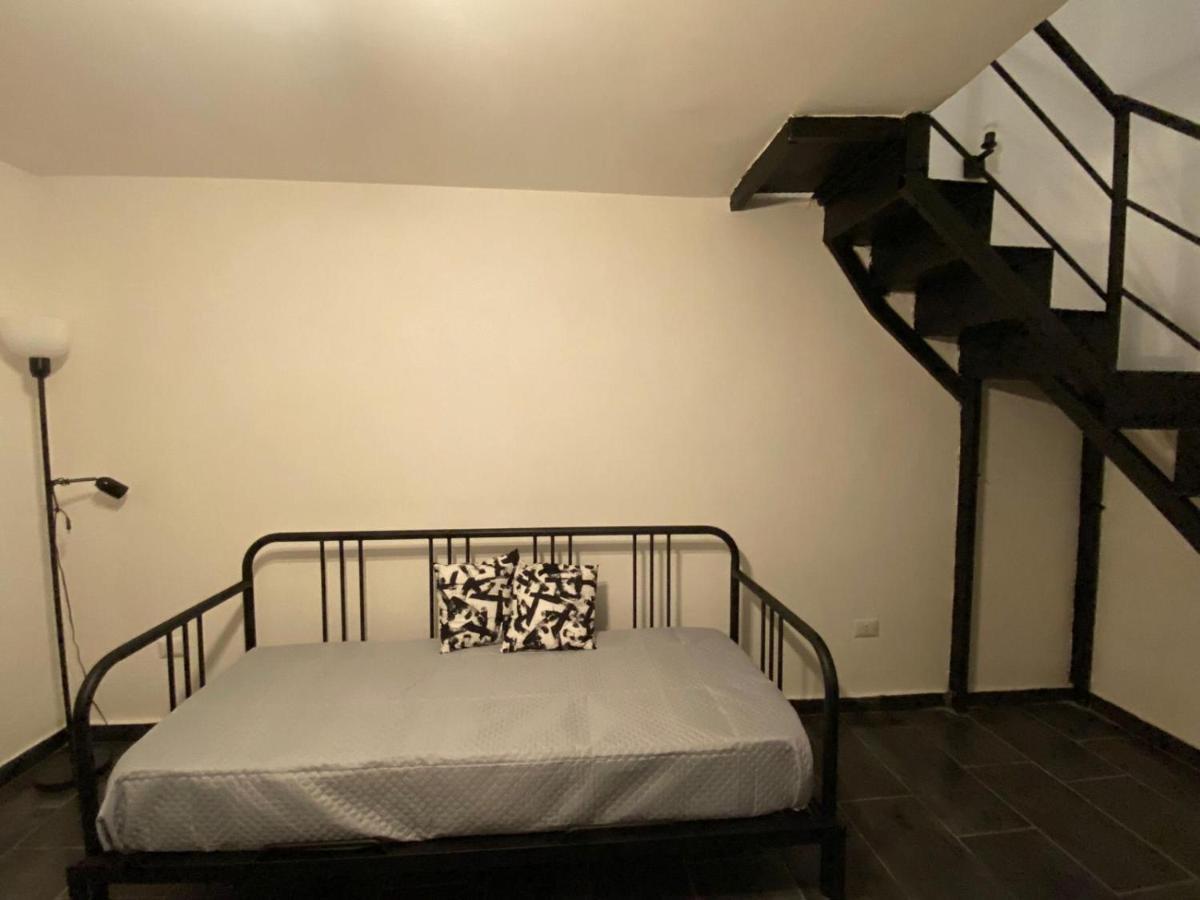 Industrial Annare Apartment Наполи Екстериор снимка
