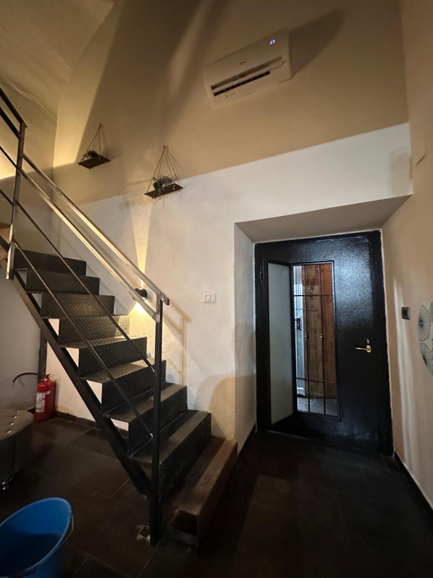 Industrial Annare Apartment Наполи Екстериор снимка